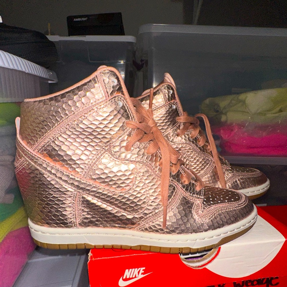 Women’s Nike dunk wedge sneakers